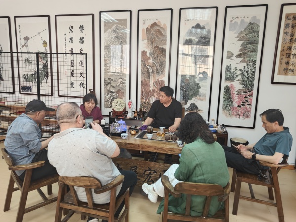 丹青溢彩 妙笔生辉——书画点评活动圆满成功