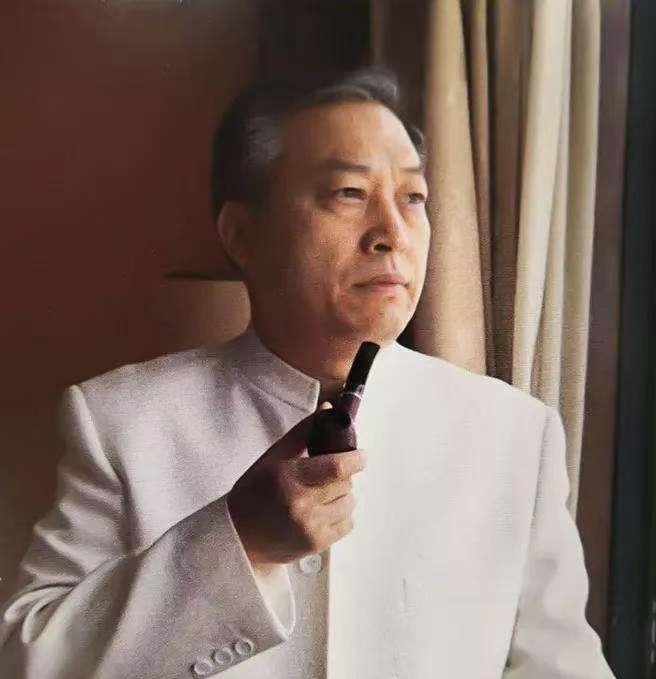 “当代猫王”李苦寒